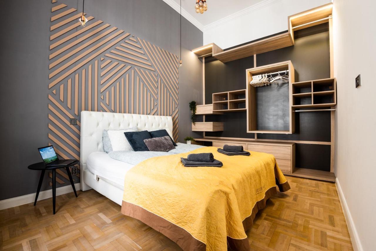 Deluxe Quentin Home Next To The Fashion Street Budapeste Exterior foto