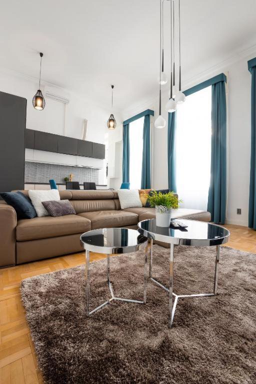 Deluxe Quentin Home Next To The Fashion Street Budapeste Exterior foto